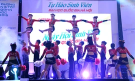 Bùng nổ đêm hội “Tự hào sinh viên ĐHQG Hà Nội” 2015