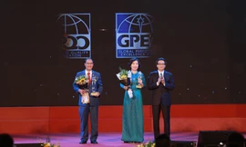 Phó Thủ tướng Vũ Đức Đam trao giải Chất lượng quốc tế châu Á – Thái Bình Dương 2018