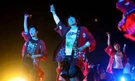 Các bạn trẻ Việt Nam nhảy Yosakoi của Nhật Bản trong chương trình sinh viên. Ảnh: Xuân Tùng