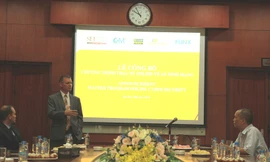 Ông Robert Robertson, Trưởng khoa Khoa học máy tính và Hệ thống thông tin 