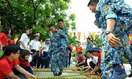 Rộn ràng điệu sạp 'Sòn sòn sòn đô sòn...' giữa biển trời Trường Sa