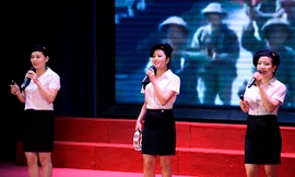 Sôi nổi Liên hoan các nhóm tuyên truyền ca khúc cách mạng