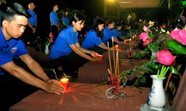 Thái Nguyên Thắp nến tri ân các anh hùng liệt sỹ