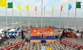 Quảng trường Cột Cờ nơi diễn ra khai mạc Marathon Tiền Phong 2019. Ảnh: Hoàng Mạnh Thắng