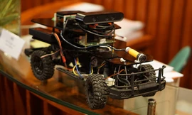 Mẫu xe tự hành cuộc đua số 2017-2018