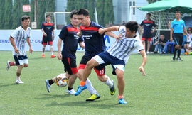 Sôi động giải bóng đá doanh nhân trẻ Việt Nam 2017