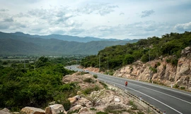 Xác lập Kỷ lục Việt Nam 31 ngày chạy xuyên Việt