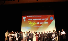 Giao lưu nghệ thuật thanh niên 'Tôi yêu Tổ quốc tôi' tại Hàn Quốc