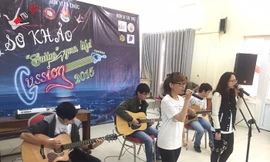 Tranh tài Guitar Ngoại thương 2015