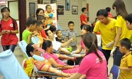 Sẻ chia máu hồng, chung sức vì Tổ quốc