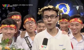 Vòng nguyệt quế cuối cùng được trao cho nam sinh có giọng hát hay và đạt điểm số hơn 300