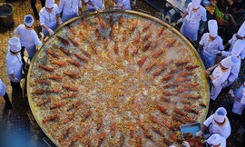 Việt Nam có kỷ lục bánh xèo khổng lồ