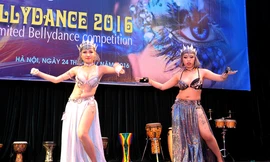 Mãn nhãn màn tranh tài múa bụng của các vũ công