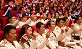 Các đại biểu biểu quyết tại Đại hội. ẢNh: Như Ý