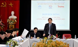 Anh Nguyễn Đắc Vinh, Bí thư thứ nhất T.Ư Đoàn, Chủ tịch Hội đồng điều hành Quỹ Hỗ trợ tài năng trẻ Việt Nam, Chủ tịch Hội đồng xét tặng Giải thưởng, điều hành buổi họp.