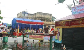 Rối có nên cứ ở ao làng?