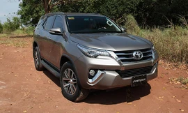 Toyota Fortuner nhập khẩu có giá bán không được như kỳ vọng