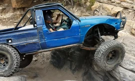 Bất ngờ với khả năng off-road của chiếc xe bán tải Toyota