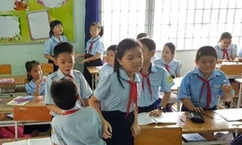 Dự thảo nghị định mới sẽ tạo rào cản không nhỏ cho giáo viên.