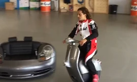 Chiếc Vespa một bánh cực 'chất' sử dụng động cơ điện