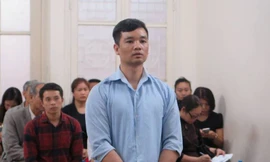 Vũ Duy Kiên tại phiên tòa tháng 4/2017.