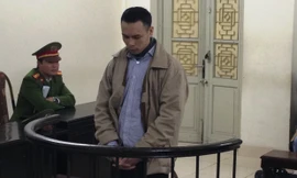 Hà Quang Thắng trước vành móng ngựa.