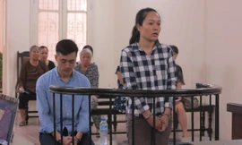 Linh và Thanh tại tòa