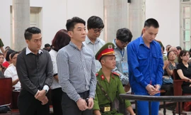 Các bị cáo tại tòa.