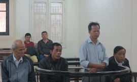 Các bị cáo tại tòa phúc thẩm.