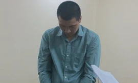 Bùi Văn Vị nghe đại diện Viện KSND luận tội.