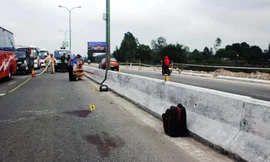 Hiện trường vụ tai nạn giao thông nghiêm trọng