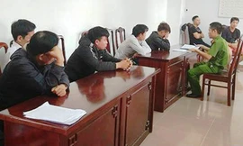 Lấy lời khai 11 con bạc tham gia sát phạt giữa rừng tràm vắng vẻ lúc rạng sáng