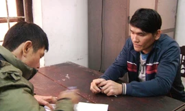 Bắt giữ 8 thanh niên gây ra 30 vụ trộm nắp hố ga