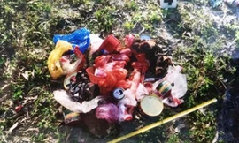 Tang vật vụ án dùng nội y sơn đỏ trấn yểm mồ mả hiện gây xôn xao dư luận tại TT-Huế