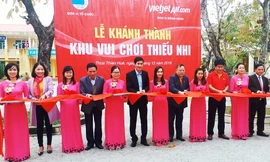 Trung ương Hội Liên hiệp Thanh niên Việt Nam khánh thành khu vui chơi thiếu nhi, do chương trình "Tôi yêu Tổ quốc tôi" dành tặng học sinh Trường tiểu học Quảng Thọ - quê hương Đại tướng Nguyễn Chí Thanh, vị Chủ tịch đầu tiên của Hội LHTN Việt Nam