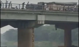 Chân cầu An Lỗ, nơi xảy ra vụ cô gái trẻ từ địa phương khác đến nhảy sông Bồ tự tử