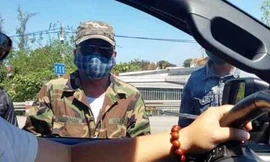 Nhóm côn đồ bịt mặt tấn công tài xế tại trạm thu phí hiện bị điều tra về các hành vi vi phạm pháp luật