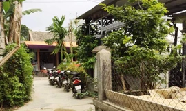 Ngôi nhà của anh T chị N - nơi xảy ra vụ tai nạn té xe thương tâm khiến một cháu bé 3 tuổi tử vong