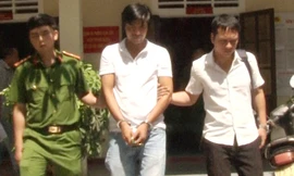 Nguyễn Văn Phú - đối tượng gây liên tiếp hai vụ đâm chém bị công an bắt giam