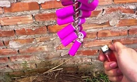 Nhập viện cấp cứu vì 'nghịch' pháo tự chế ngày Tết