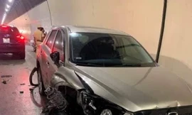 Một phương tiện bị hư hỏng nặng do Dương điều khiển xe con vượt ẩu trong hầm Hải Vân gây nên (ảnh CAND)