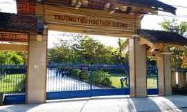 Lãnh đạo Trường Tiểu học Thủy Dương cho biết, luôn tạo điều kiện cho cô H.M với lý do xin nghỉ dạy chính đáng và bảo đảm thủ tục theo quy định