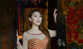 'Bạn thân' của Ngọc Trinh bỗng dưng kín đáo