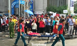 Hơn 2.000 người diễn tập chữa cháy cứu nạn ở toà nhà Bitexco