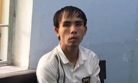 Nguyễn Đắc Vượng tại công an.