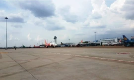 Pin dự phòng nổ khiến máy bay phải hạ cánh gấp xuống sân bay Tân Sơn Nhất.