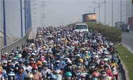 Cận Tết Nguyên đán, Sài Gòn kẹt xe khắp nơi