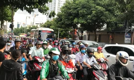 Cửa ngõ Sài Gòn đông nghẹt trước giờ nghỉ lễ Quốc khánh 2/9