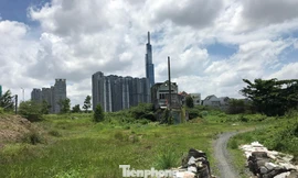 Xót xa những mái nhà tan hoang khu đất bị thu hồi sai ở Thủ Thiêm