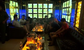 Đột kích nhà hàng ở Sài Gòn phát hiện hàng chục người đang phê ma tuý